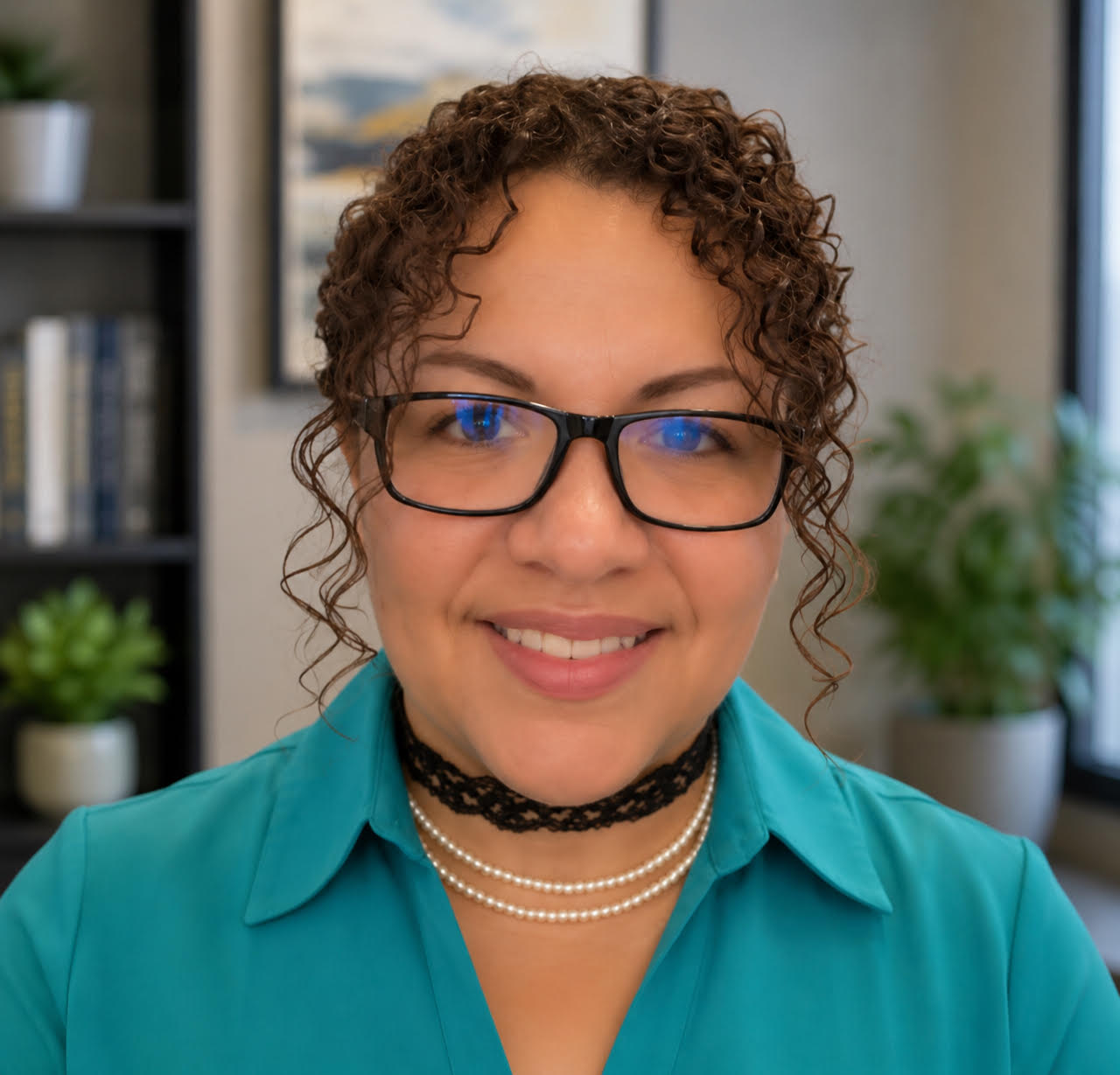 Dr. Lyz Amarillo